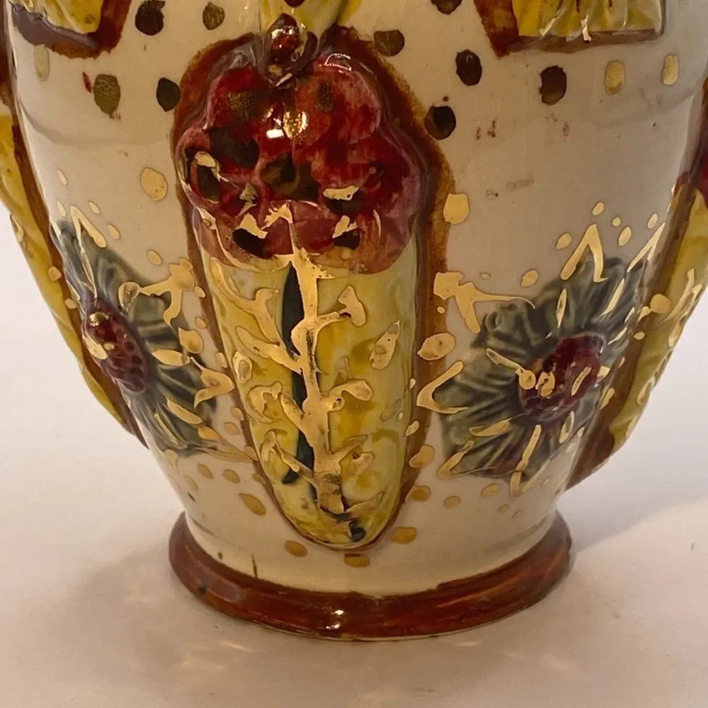 Pompeyi Bejeweled Signed Majolica Ceramic Vase Double Handle Gold Embossed